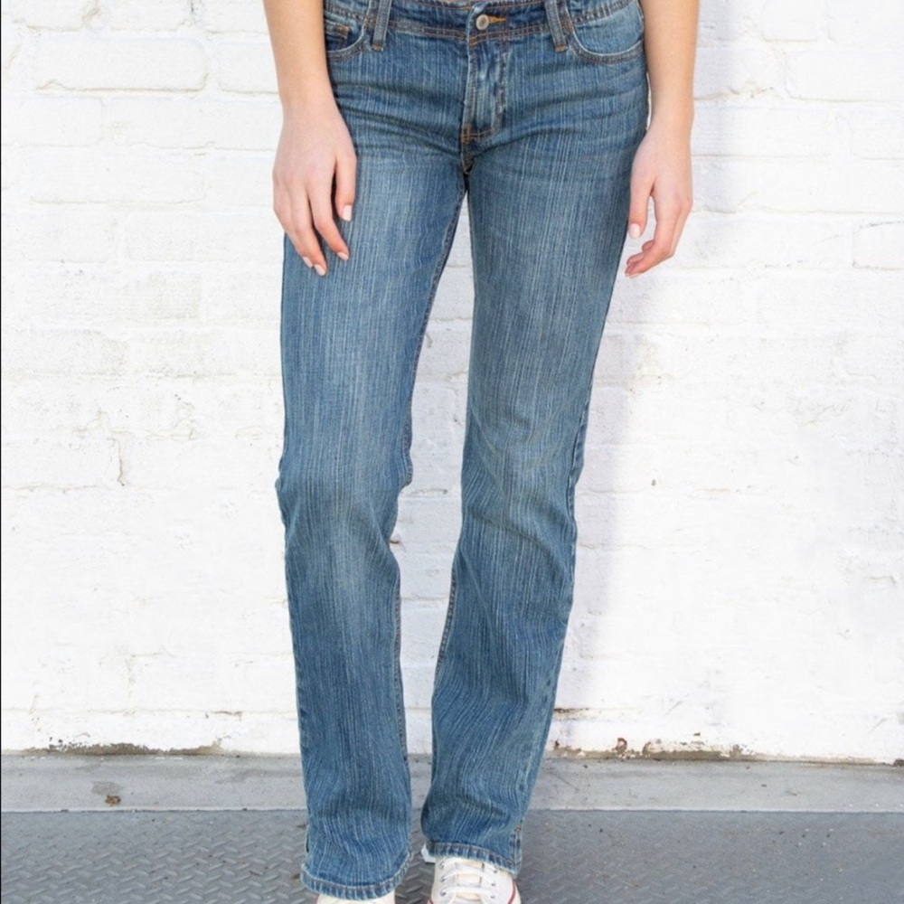 SOLD Brandy Melville Stefania Jeans NWOT